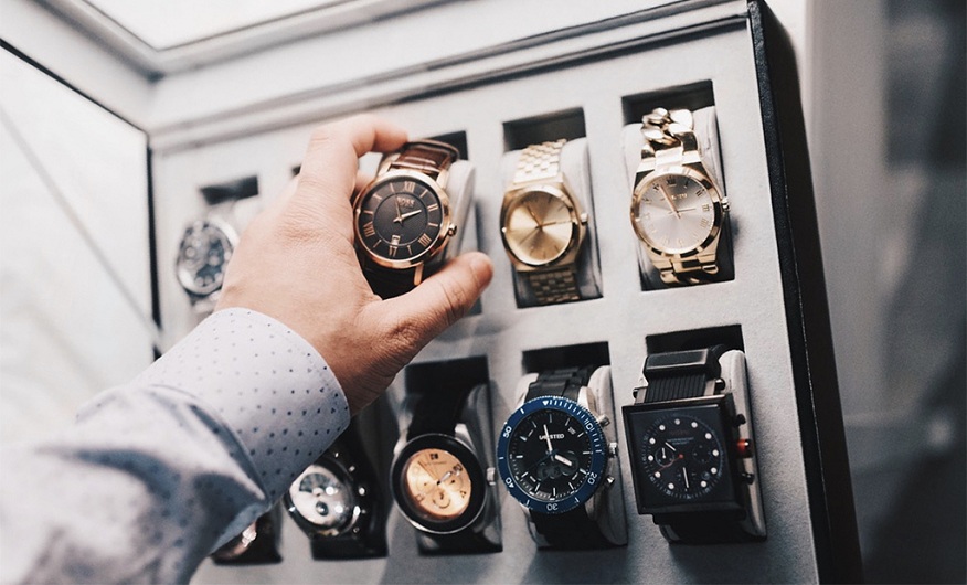 Transcending Boundaries: The Cultural Influence of Luxury Watches in Modern Society
